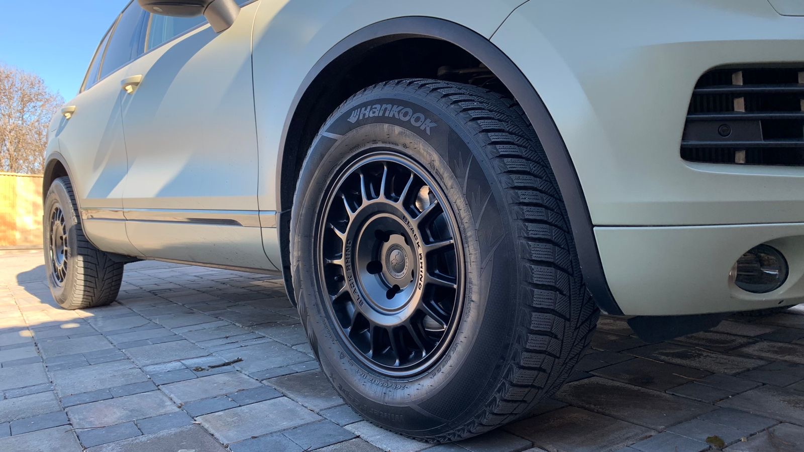 Volkswagen Touareg на 17" дисках Black Rhino BR015 Voll фото 2